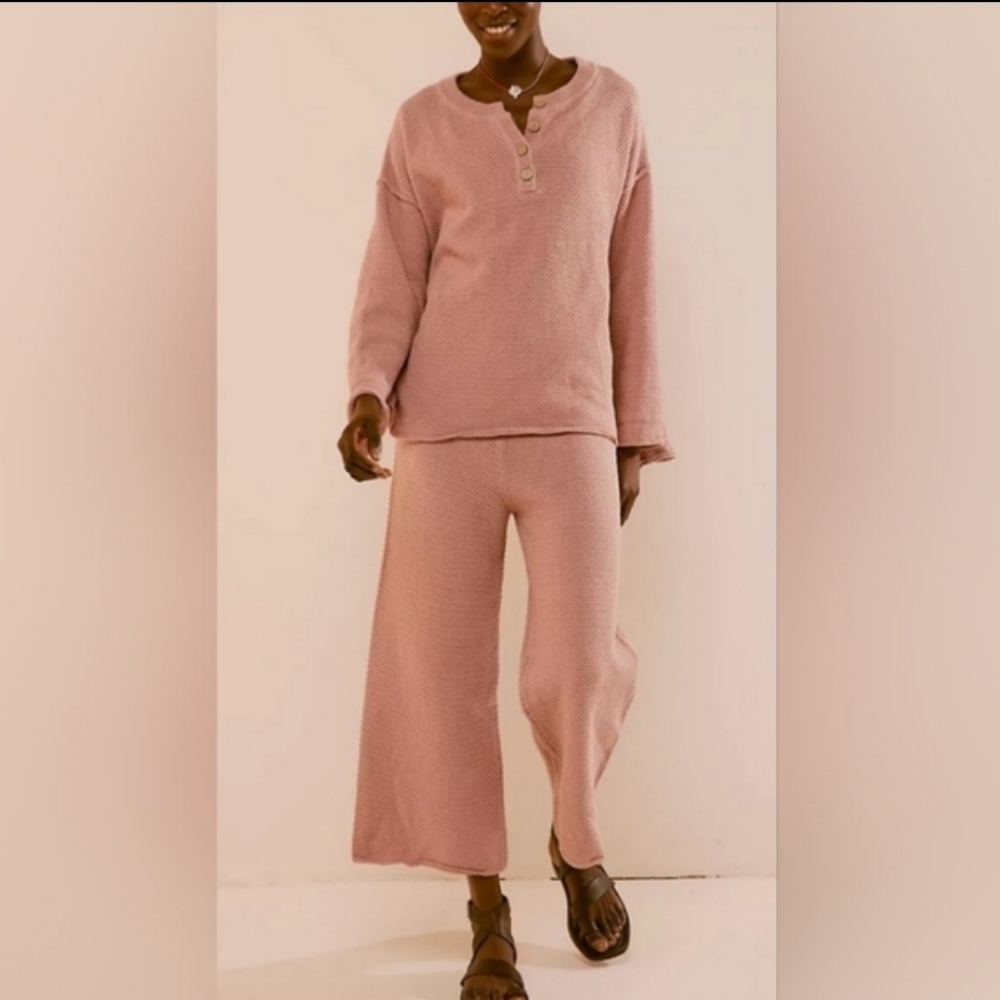 Free people mauve pink waffle knit pants and pullover set